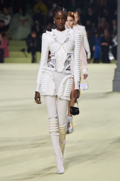 Look 38